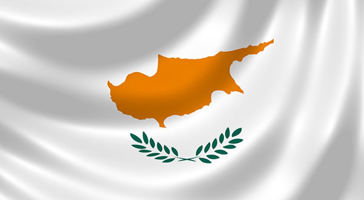 Постоянное место жительства на Кипре (через инвестиции в недвижимость)